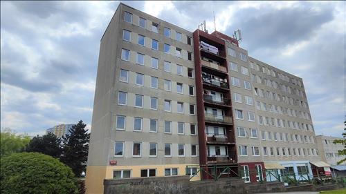 Pronájmu za podmínky postoupení pohledávky za nejvyšší cenu bytu č. 16 v Praze 14, Kardašovská č.p. 670